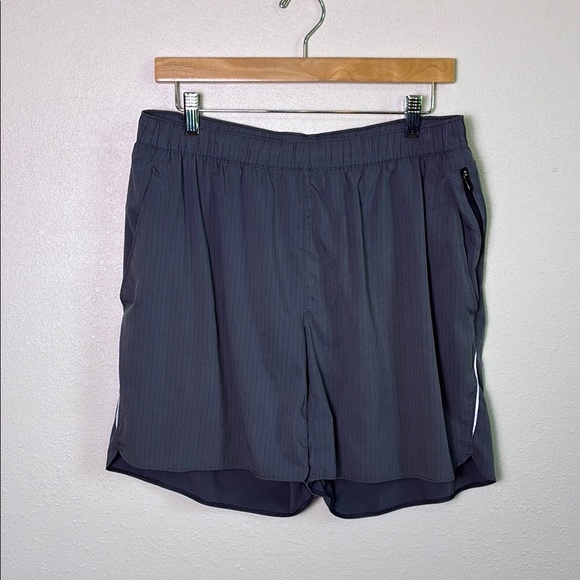 LULULEMON Men XL Dark Grey Pinstripe Athletic Swim Shorts Surf Summer Beach - Picture 1 of 12